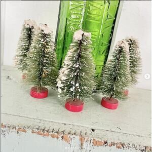 Vintage Christmas Bottle Brush Tree Flocked Snow Red Wood Base Lot of 10